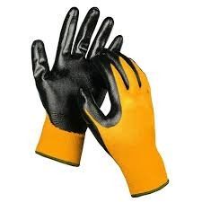 Comfortable Nitrile Coated Hand Gloves Prevent Dirt And Debris From Entering